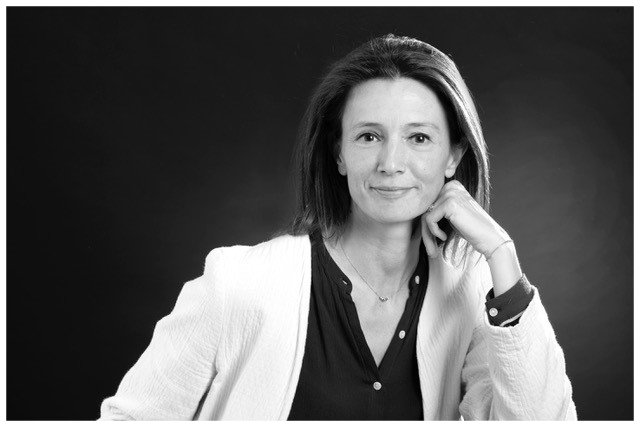 Aurélie Grail, avocate spécialisée en droit des affaires à Lyon